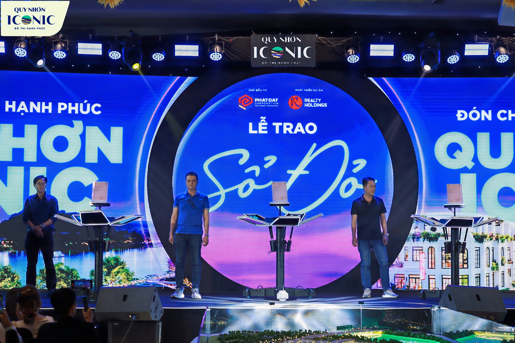 LỄ TRAO SỔ ĐỎ QUY NHƠN ICONIC – DẤU ẤN VỮNG CHẮC CHO PHÁP LÝ VÀ CAM KẾT ĐẦU TƯ BỀN VỮNG